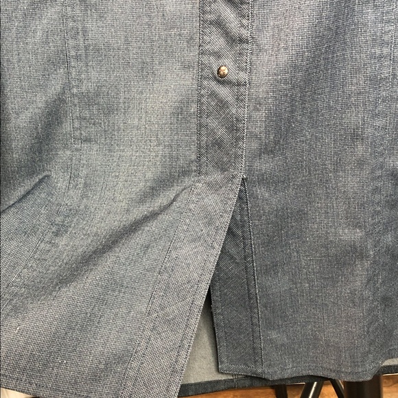 Tahari Two Tone Denim Clasp Button-Down Midi Dress, Size 12 - Picture 7 of 7